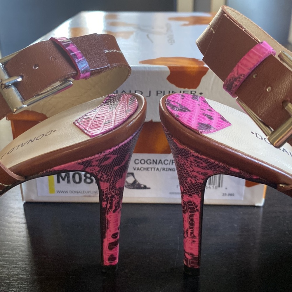 Donald J Pliner size 8.5 heels - Picture 6 of 9